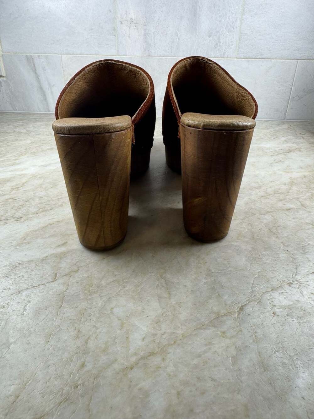 Five Worlds Brown Suede Studded Wooden Clog Heels Size 7 Boho Mules - Picture 7 of 9